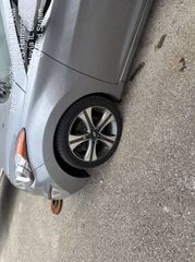 2013 Hyundai Elantra SE - Exterior Front Left Corner Image